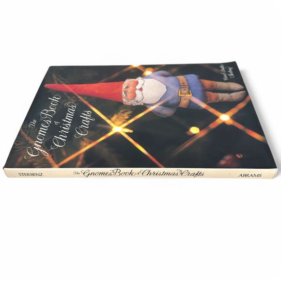 The Gnomes Book of Christmas Crafts by Carol Endler Sterbenz Hardcover Book 1980 - Picture 3 of 8